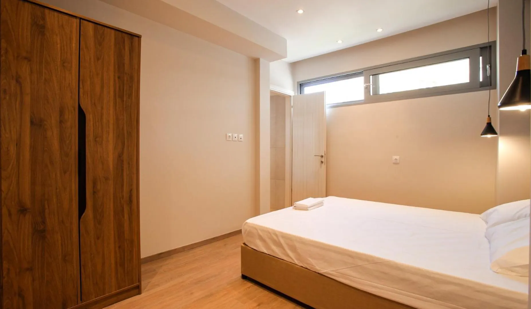 Palama Vibes By Proliving Hospitality テッサロニキ 0*,